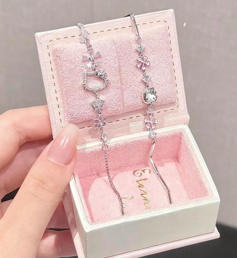 女生饰品